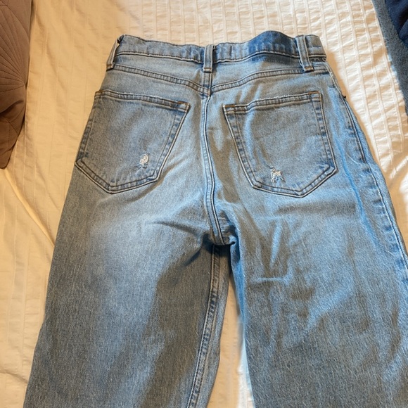 Abercrombie jeans with slit - Picture 4 of 4